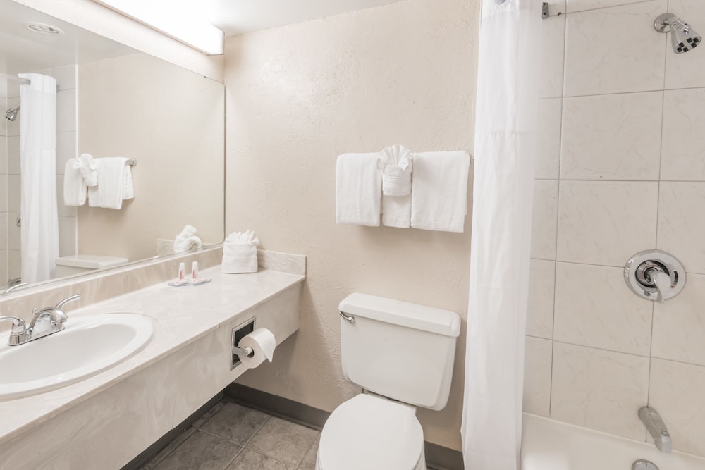 columbus grand hotel and banquet center