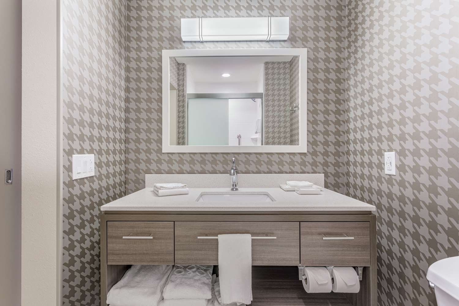 home2 suites by hilton indianapolis northwest