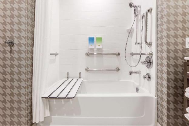 home2 suites by hilton indianapolis northwest