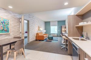 home2 suites by hilton indianapolis northwest