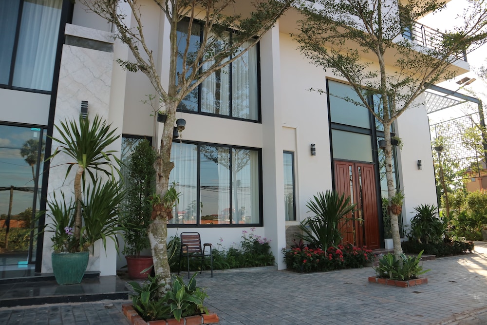 ly residence suite and apartment