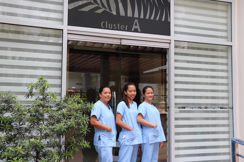 one palm tree villas by smtl properties