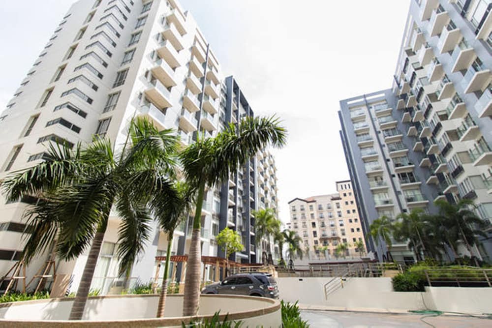 one palm tree villas by smtl properties