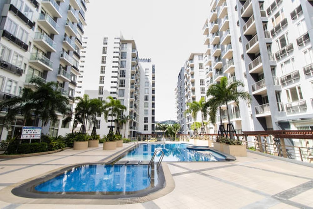 one palm tree villas by smtl properties