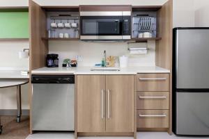 home2 suites by hilton rosenberg sugar land area