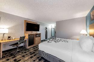 sleep inn terre haute university area