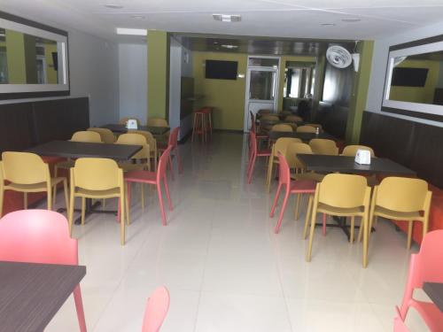 hotel 56 avenue plaza