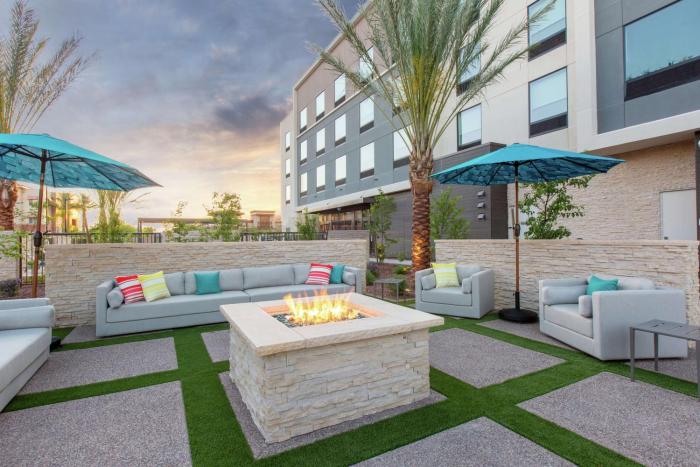 hilton garden inn surprise phoenix