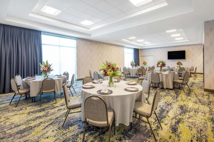 hilton garden inn surprise phoenix