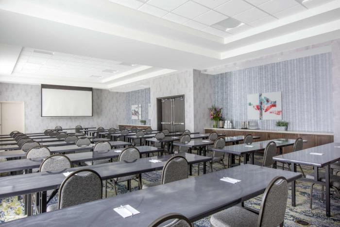 hilton garden inn surprise phoenix