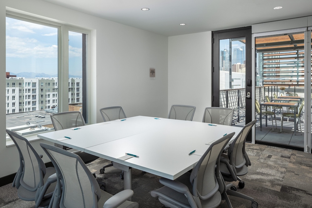 element denver downtown east