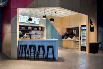 aloft buffalo downtown