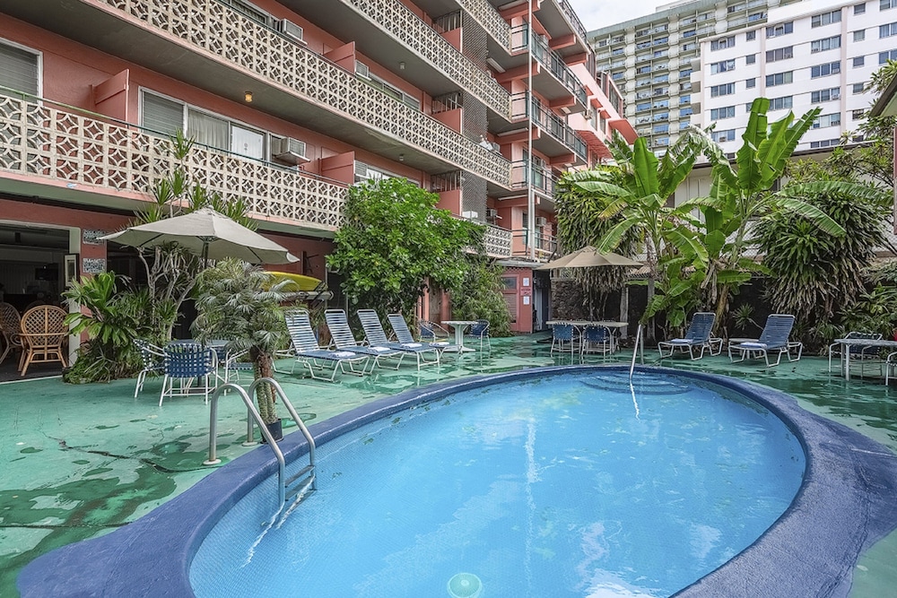 royal grove waikiki