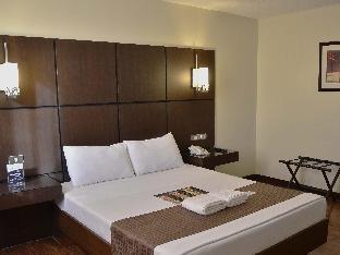 The Grande Suites,,3 star