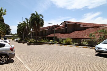 arc egerton hotel