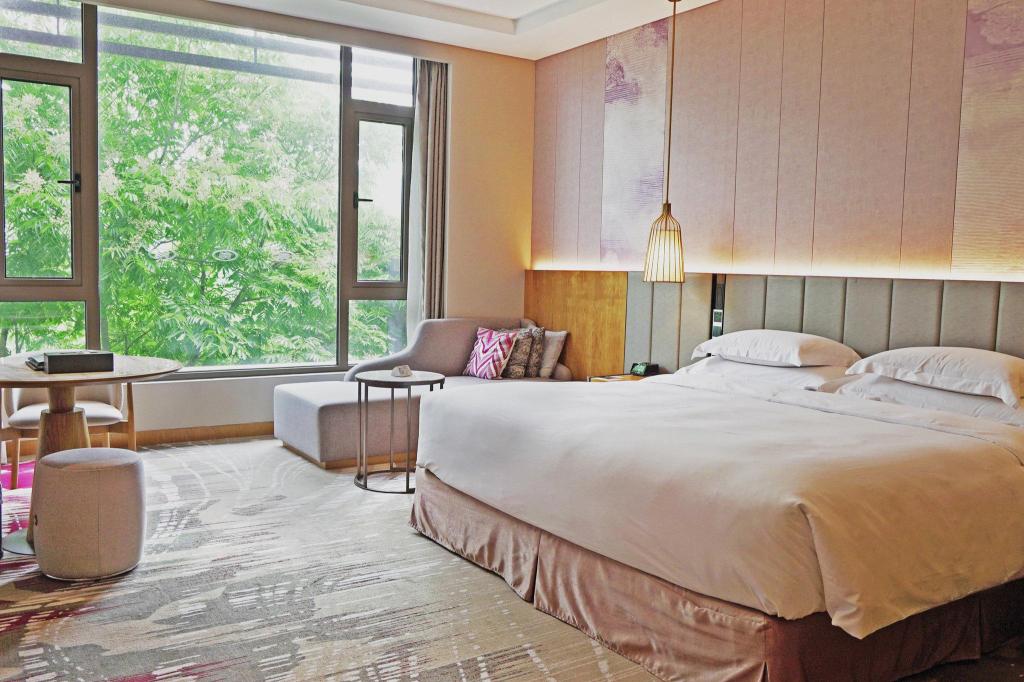 crowne plaza huzhou an ihg hotel