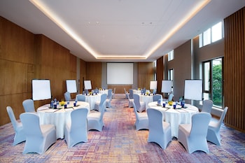 crowne plaza huzhou an ihg hotel