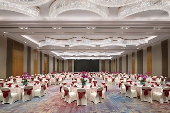crowne plaza huzhou an ihg hotel