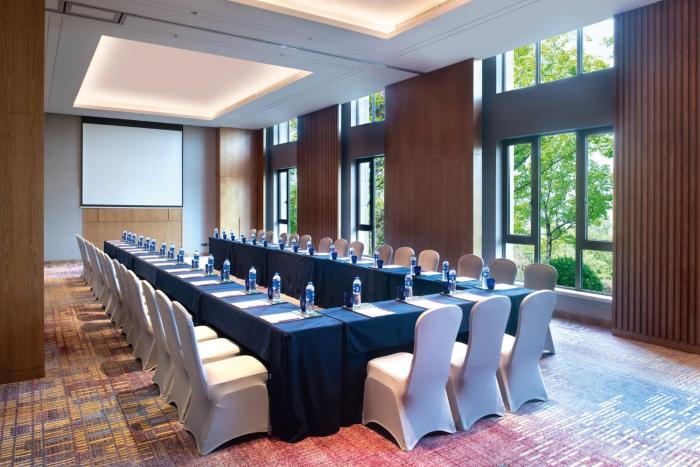 crowne plaza huzhou an ihg hotel
