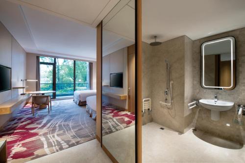 crowne plaza huzhou an ihg hotel