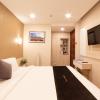silent night dem lanh hotel
