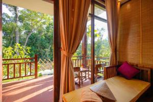phu quoc bambusa resort