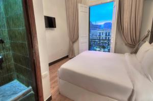 the square boutique hotel