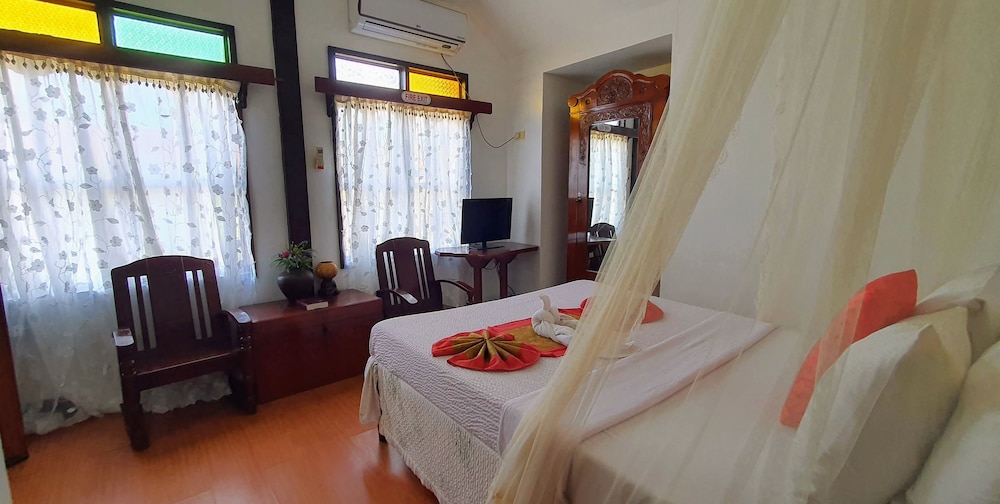 evangeline beach resort