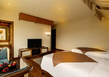 ha hotel apartments hoi an ocean front