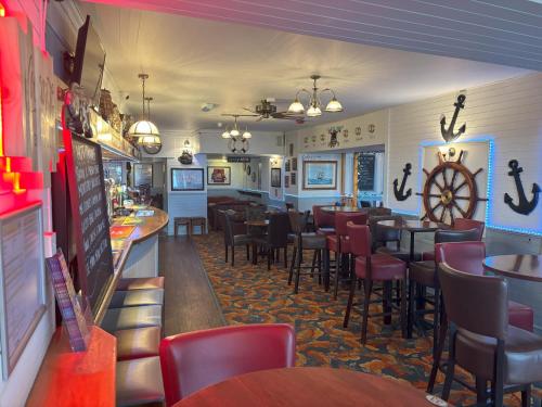 the buccaneer inn