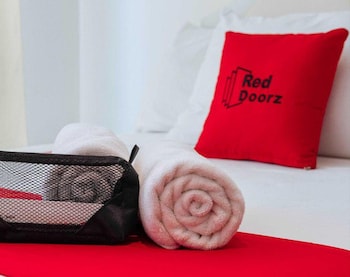 Reddoorz Plus @ Mabolo Cebu,Cebu City>>Cebu,3 star