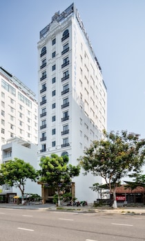 roliva hotel and apartment danang