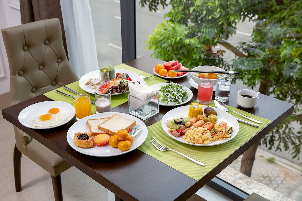 roliva hotel and apartment danang