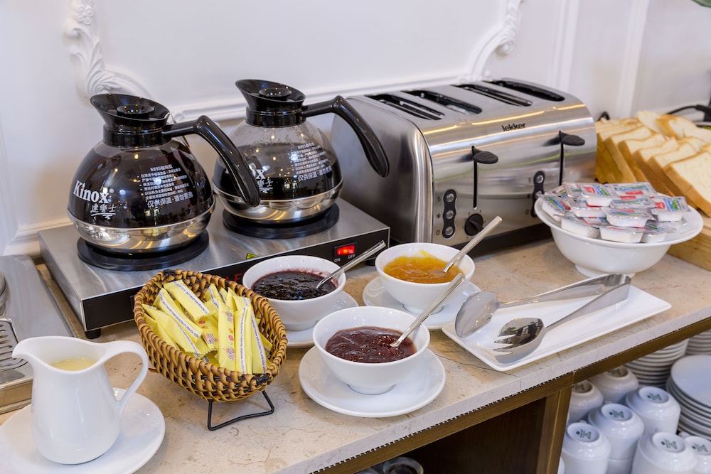 roliva hotel and apartment danang