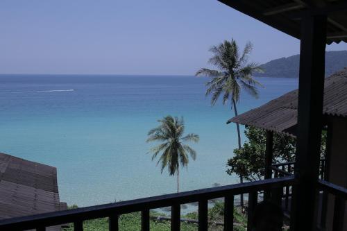 d rock garden resort