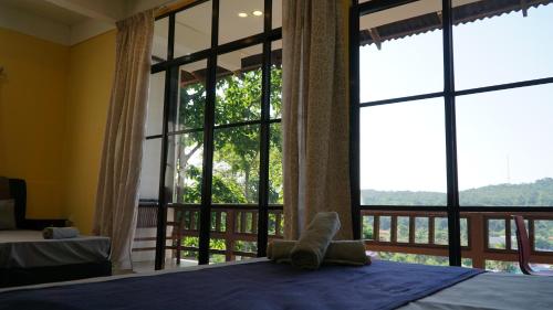 d rock garden resort