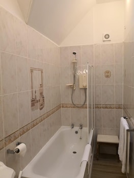 oyo dunmar house hotel