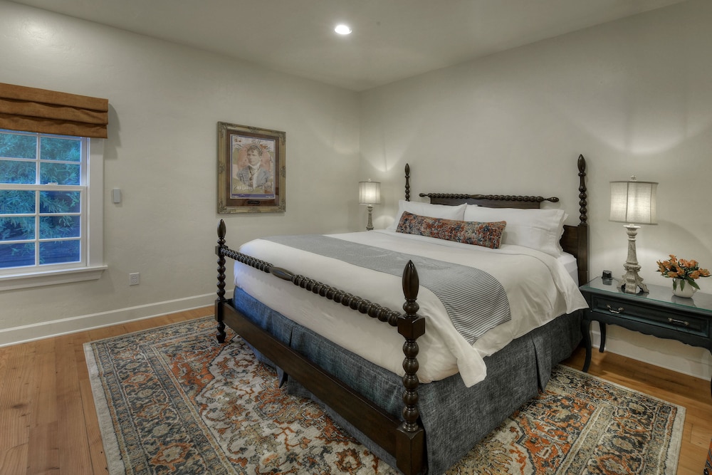the armory park inn