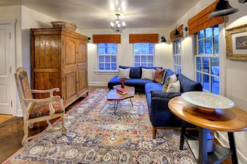the armory park inn