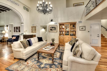 the armory park inn