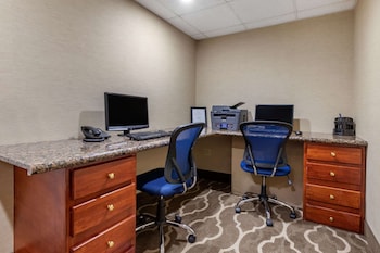 Comfort Inn & Suites Lake Norman,Cornelius>>Charlotte,2.5 star