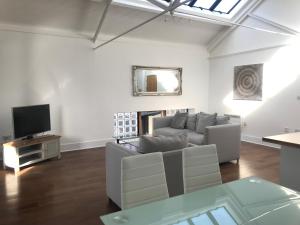 ice house apartments