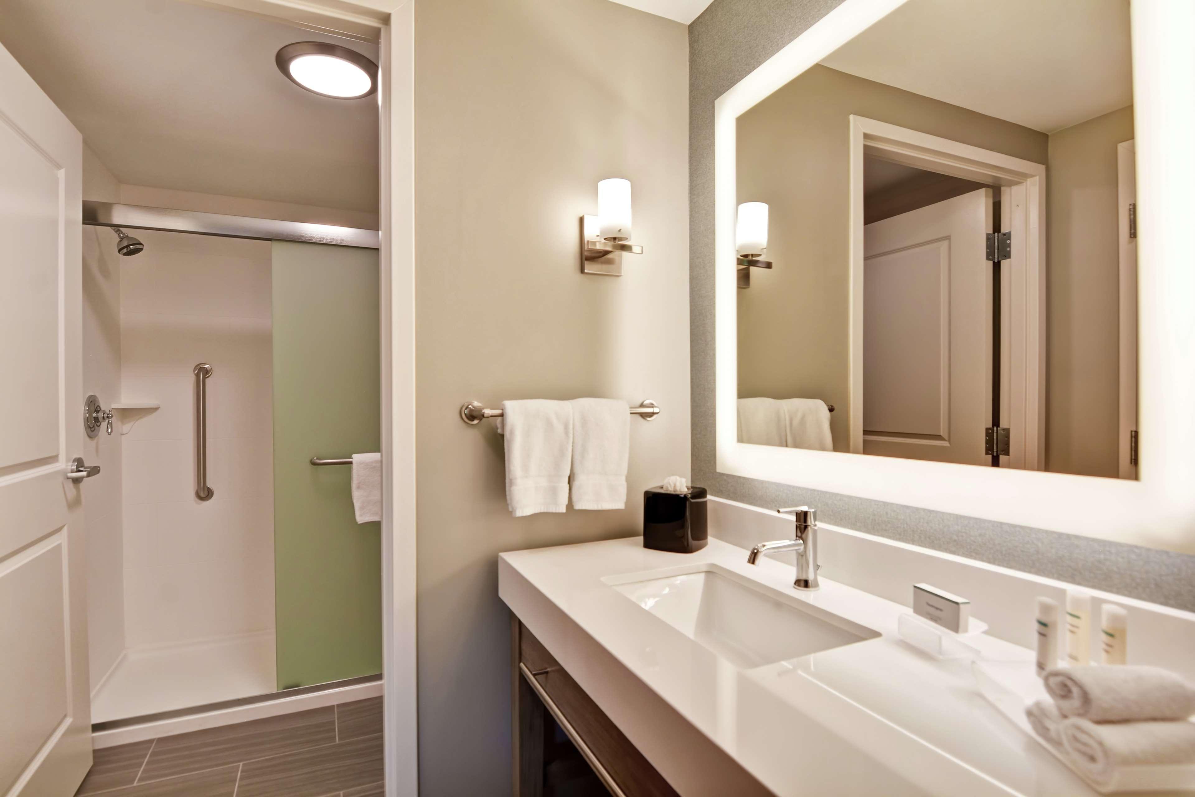 homewood suites by hilton hadley amherst