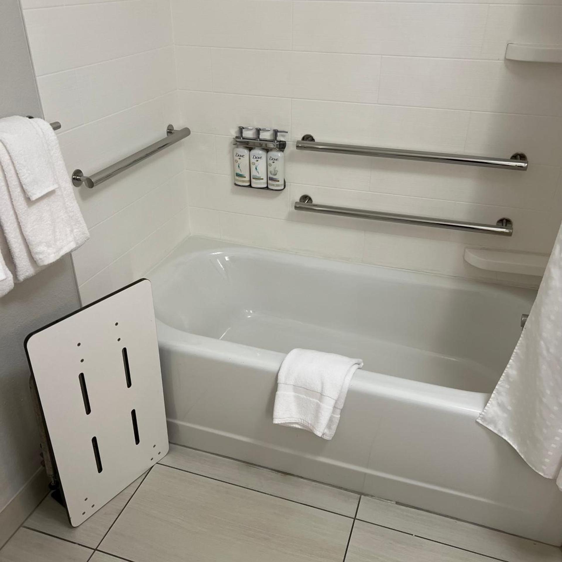 holiday inn express and suites mobile university are