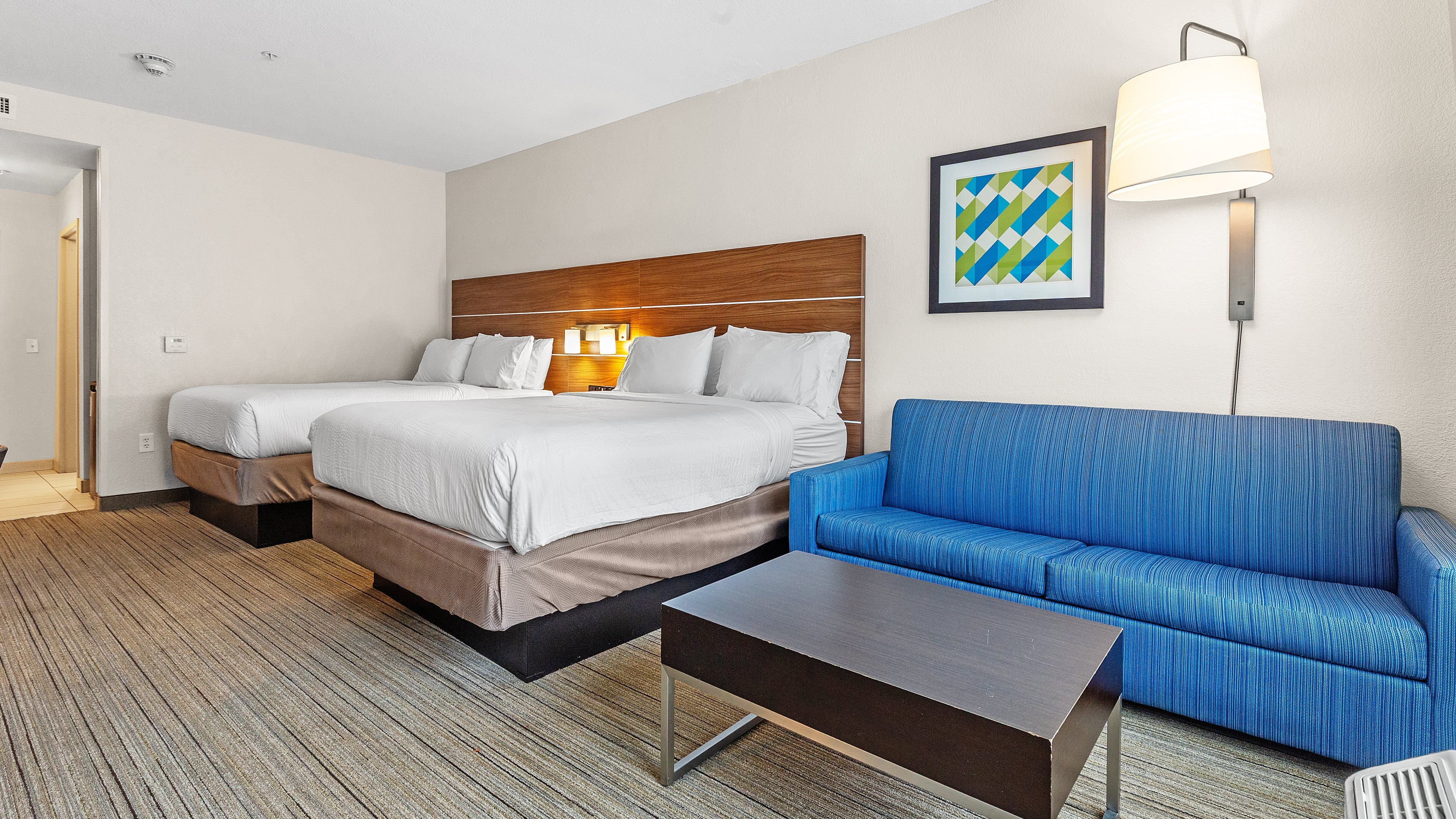 holiday inn express and suites mobile university are