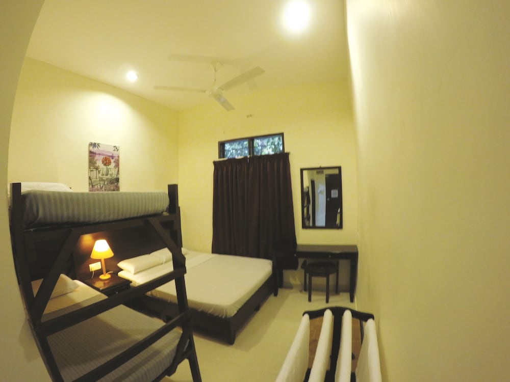 perhentian tivoli inn