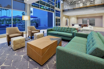 hampton inn and suites san diego airport liberty station
