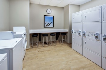 hampton inn and suites san diego airport liberty station