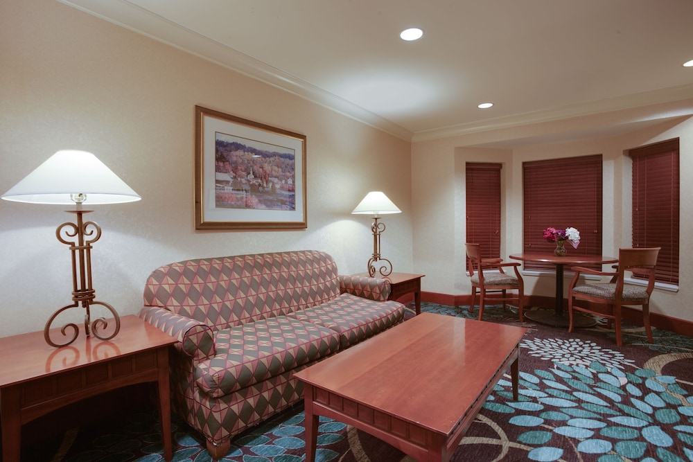 staybridge suites corning by ihg