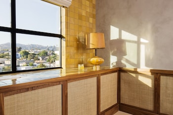silver lake pool and inn